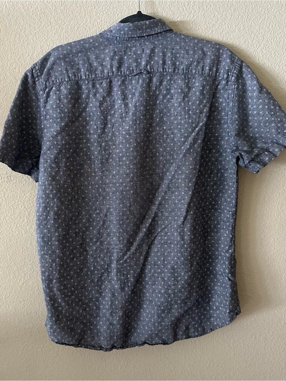 Banana Republic Button-Down Shirt in Denim Blue Microprint cotton/linen blend L